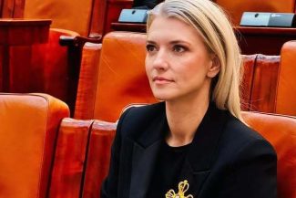 Alina Gorghiu, de 1 iunie: Vorbim mult despre părinţii care trebuie să-şi protejeze copiii. Mult prea puţin despre părinţii care au nevoie de protecţie