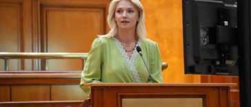 Alina Gorghiu: Dacă eu sunt în situaţia aceasta de a fi exclusă de Ilie Bolojan, nu este pentru că e foarte stăpân pe situaţie, ci pentru că îi este frică de faptul că un premier liberal mâine va fi învestit în Parlamentul României