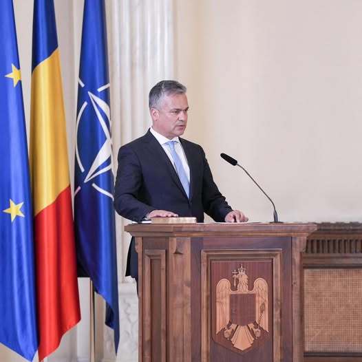 ADRIAN VEŞTEA, DESEMNAT PREMIER – Veştea: Ar fi normal ca PNL să fie în primul şi în primul rând alături de un coleg de-al lor care timp de 30 de ani a fost în PNL şi a ocupat diverse funcţii şi care de fiecare dată a câştigat uninominal poziţia