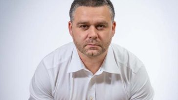 Ciprian Ciucu, către PSD: Bravo vouă, geniilor! Mari bărbaţi de stat, aţi lăsat ţara fără guvern, dar când este vorba despre soluţii şi asumare dispăreţi ca măgarii în ceaţă