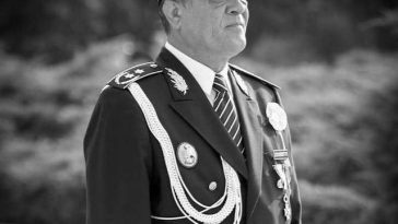 Generalul Costică Voicu, fost şef al Poliţiei Române şi rector al Academiei de Poliţie, a murit la vârsta de 74 de ani