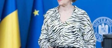 Oana Gheorghiu: Adevărul despre TAROM, o companie aflată în zbor direct către eşec: Datorii de 930 milioane de lei, grad de ocupare al aeronavelor sub 70% / Fie începem acum reforma reală la TAROM, fie compania va continua să fie vândută pe bucăţi