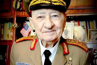 Forţele Terestre Române: România se desparte de unul dintre ultimii săi mari eroi – Generalul în retragere Ştefan Dimofte, veteran de război, a murit la vârsta de 104 ani
