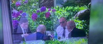 Nicuşor Dan, despre imaginile de la terasa din Bruxelles, alături de Pahonţu: Am fost să mănânc. Domnul Pahonţu şi întreaga echipă de securitate a fost cu mine pentru că asta e legea de protecţie a demnitarilor