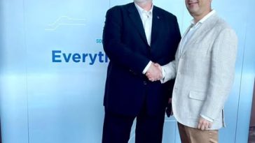 Adrian-Victor Vevera director ICI București la lansarea platformei MyDUDE by Danubius Exim pentru digitalizarea comerțului românesc 2024