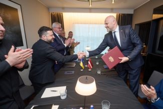 Ucraina şi Letonia au semnat un acord în domeniul dronelor, anunţă Zelenski