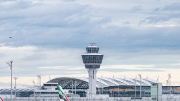 Aeroportul din München şi-a suspendat operaţiunile de zbor din cauza unui miros intens de fum în turnul de control