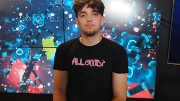 Un elev din Bucureşti a creat o aplicaţie pentru a-i sprijini pe adolescenţii care au probleme şi nu au cu cine să discute/ Cum funcţionează aplicaţia ”All Good”