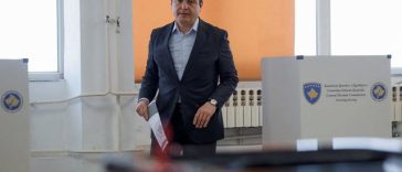 Premierul din Kosovo a câştigat alegerile parlamentare anticipate, dar fără a obţine majoritatea