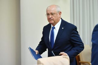 Premierul Alexandru Munteanu conduce delegaţia R. Moldova la conferinţa care deschide primul cluster de negocieri cu UE. Comisarul Marta Kos: „O zi extrem de importantă”