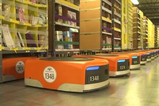 Amazon lansează un nou robot pentru depozite, în timp ce marile companii tehnologice continuă concedierile legate de inteligenţa artificială