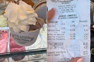 O americană denunţă o ”capcană pentru turişti” într-o postare devenită virală, după ce a plătit, la Roma, 44 de euro pe două îngheţate