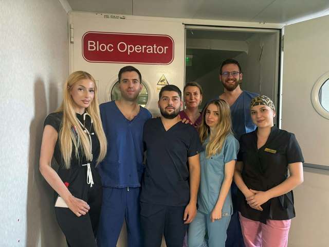 Familia unui pacient aflat în moarte cerebrală la Oradea a donat organele acestuia. Ficatul, rinichii şi corneea au fost transplantate în cadrul unor intervenţii desfăşurate în spitale din Capitală