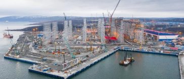 Un petrolier GNL trecut sub pavilion rusesc începe operaţiunile la proiectul Arctic LNG 2, aflat sub sancţiuni americane