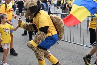 Surprize pentru suporteri în Arena Fanilor la meciul cu Ţara Galilor