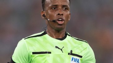 Fotbal: Privat de Cupa Mondială, arbitrul somalez Omar Artan va arbitra Supercupa Europei