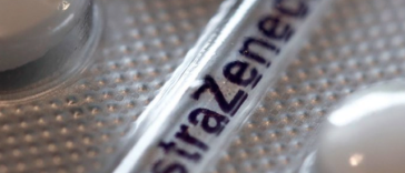 AstraZeneca: Inteligenţa artificială accelerează dezvoltarea medicamentelor şi creşte şansele de succes