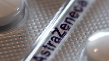 AstraZeneca: Inteligenţa artificială accelerează dezvoltarea medicamentelor şi creşte şansele de succes