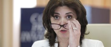 ADRIAN VEŞTEA, DESEMNAT PREMIER – Deputatul Ion Iordache şi senatoarea Monica Anisie îşi anunţă susţinerea pentru Veştea / Anisie: Experienţa şi echilibrul lui Adrian Veştea, aşa cum îl cunosc, pot reprezenta un avantaj important