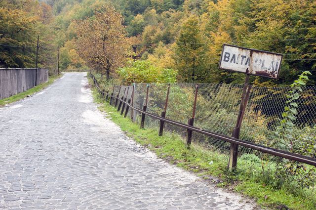 Minerii de la Vast Băiţa Plai reclamă o situaţie „de o gravitate extremă”: După luni de salarii neplătite, angajatorul a ales concedierea colectivă în locul dialogului social şi al negocierii Contractului Colectiv de Muncă/ Ce solicită sindicaliştii