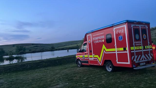 Un adolescent de 17 ani a murit înecat în judeţul Olt