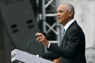 Obama, înconjurat de trei foşti preşedinţi, îşi inaugurează muzeul la Chicago