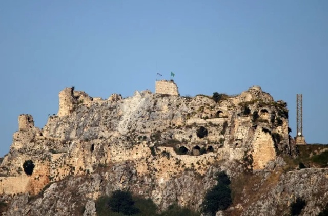 Hezbollahul anunţă că continuă să lupte împotriva Israelului în apropierea fortăreţei Beaufort
