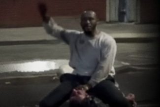 Un atac la Belfast atribuit unui refugiat sudanez reaprinde butoiul cu pulbere. Autorităţile fac apel la calm în faţa riscului de violenţe împotriva imigranţilor