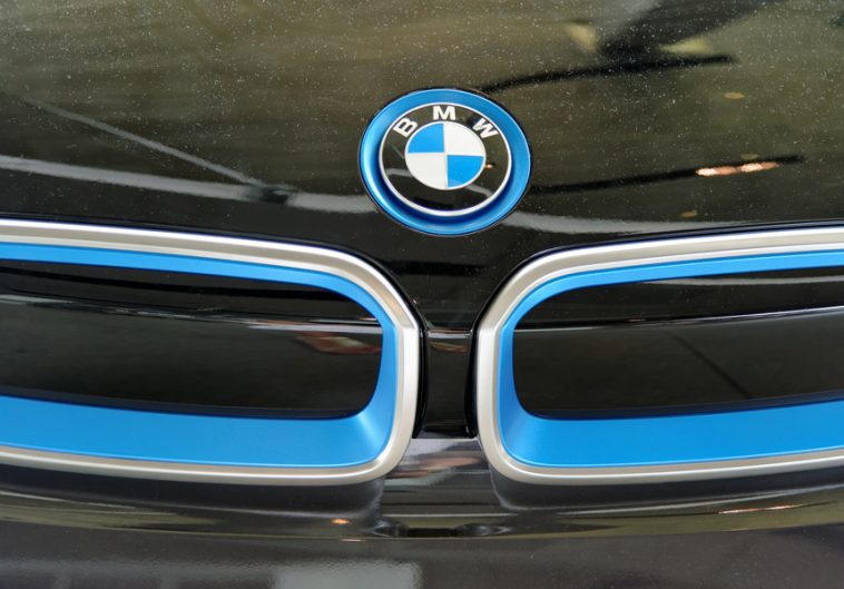 Acţiunile BMW au coborât la cel mai redus nivel din ultimii peste cinci ani după avertismentul privind profitul