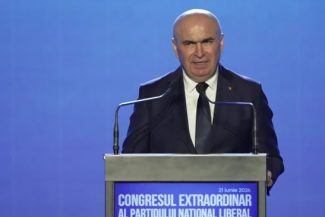 Soluţiile PNL pentru deblocarea crizei politice: Acord politic naţional pentru guverne minoritare, fie PSD, fie PNL, iar timp de şase luni să nu fie depuse moţiuni de cenzură / Bolojan: Aceste variante le vom transmite preşedintelui