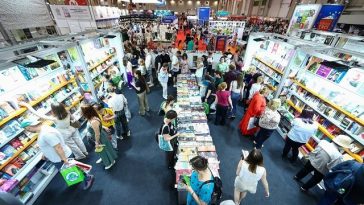 Bookfest 2026 – Cărţi ale autorilor români Radu Paraschivescu, Igor Bergler, Matei Vişniec, Gabriela Adameşteanu, Adina Popescu, Cristian Tudor Popescu, printre cele mai vândute/ Topurile editurilor