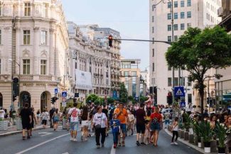 Străzi Deschise în Bucureşti – Calea Victoriei, exclusiv pentru pietoni până la ora 20.00