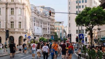 Străzi Deschise în Bucureşti – Calea Victoriei, exclusiv pentru pietoni până la ora 20.00