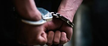 Timiş: Trei persoane reţinute pentru mărturie mincinoasă, într-un dosar de fraude cu fonduri europene de aproximativ 1,4 milioane de euro în care este vizat primarul comunei Tomnatic