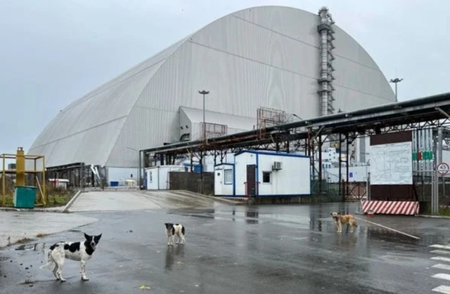 O dronă rusească a lovit o clădire în care se depozitează combustibil nuclear uzat, în apropiere de Cernobîl