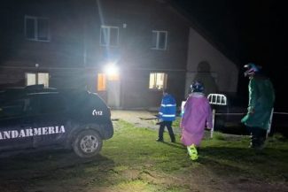Doi turişti rătăciţi în Munţii Buzăului, salvaţi de jandarmii montani după o intervenţie desfăşurată în condiţii dificile