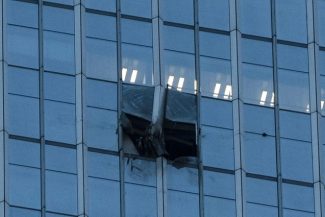 Un mort, pilotul, şi 13 răniţi la Beijing, după ce avionul uşor de sport a intrat în CITIC Tower, cel mai înalt zgârie-nori din capitala chineză, cu 108 etaje, anunţă autorităţile din cartierul de afaceri Chaoyang