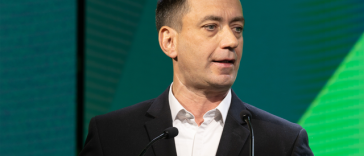 Csoma Botond: Vor fi discuţii noi, mâine. Nicuşor Dan are această părere să mergem la dânsul când avem un acord / Dacă mergem cu acest limbaj dur şi cu linii roşii nu vom avea guvern nici anul viitor / Alegerile anticipate nu rezolvă problema de fond