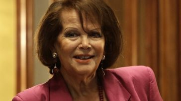 Bijuteriile Claudiei Cardinale s-au vândut la licitaţie cu peste 826.000 de euro