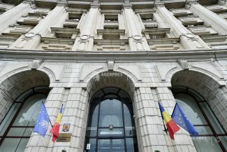 Deficitul bugetar s-a redus la aproape jumătate față de anul precedent, la 1,75% din PIB, în mai (minister)