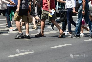 Evoluția veniturilor e diferită la votanții partidelor; la USR cresc, la PNL sunt staționare, la PSD scad (sondaj)