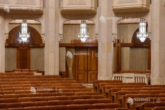 UPDATE Parlament/ Plenul comun se reunește luni, de la ora 21:30, pentru votul în cazul Guvernului Veștea