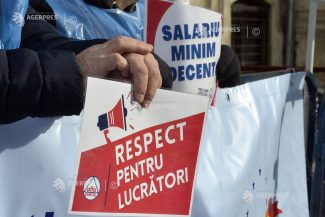 Sindicaliști de la CNS ‘Cartel Alfa’ protestează față de blocarea dialogului social de către organizațiile patronale