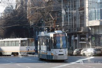 STB: Tramvaiele 21 circulă deviat de peste trei ore din cauza unui blocaj pe Calea Moșilor