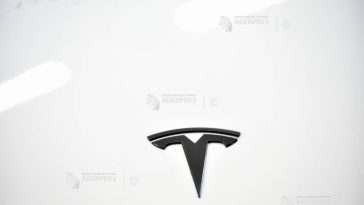Tesla face angajări în Europa