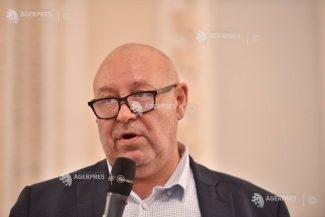 Fenechiu: Posibilitatea sesizării CCR privind desemnarea lui Adrian Veștea ca premier – discutată în ședința PNL