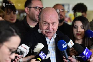 Băsescu: Ideea unui ‘guvern al meu’, prin desemnarea unui candidat fără partid parlamentar, e o eroare