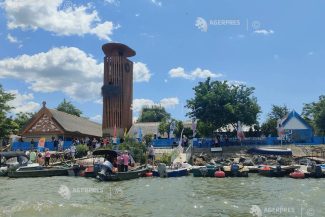 Tulcea: Începe Bibaniada, singurul concurs feminin de pescuit biban în echipă din România