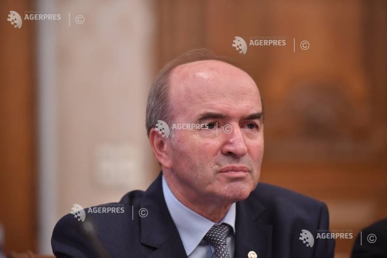 Tudorel Toader: Președintele Nicușor Dan trebuia să se consulte cu partidele înaintea desemnării lui Adrian Veștea