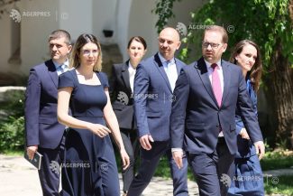 Liderii USR se întrunesc în ședință de la ora 19:00 pentru a hotărî dacă îl susțin pe Adrian Veștea ca premier